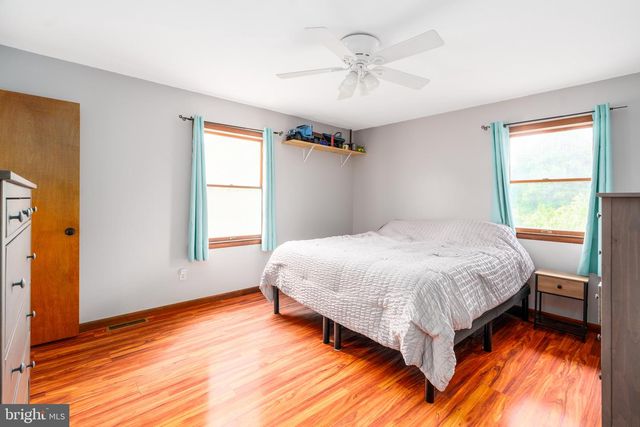 38 ELK RANCH PARK RD, Elkton, MD 21921