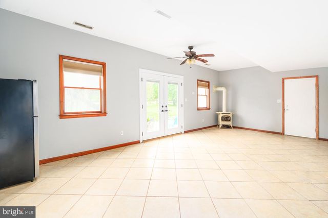 38 ELK RANCH PARK RD, Elkton, MD 21921