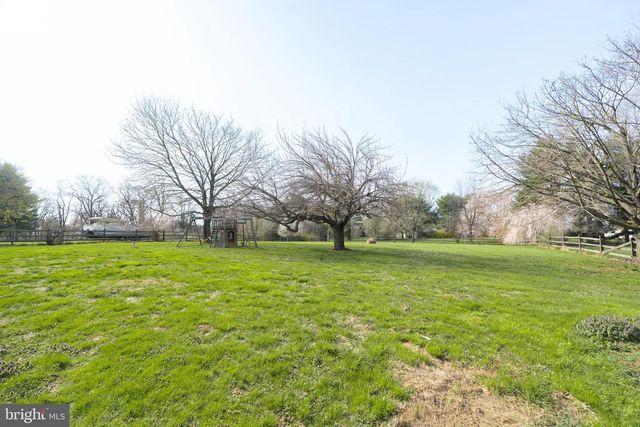 38 ELK RANCH PARK RD, Elkton, MD 21921
