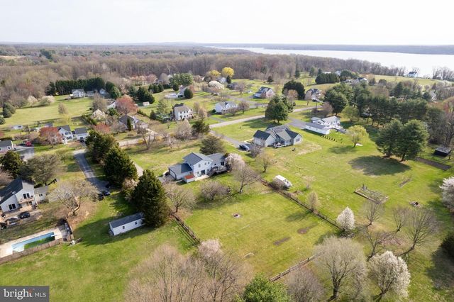 38 ELK RANCH PARK RD, Elkton, MD 21921