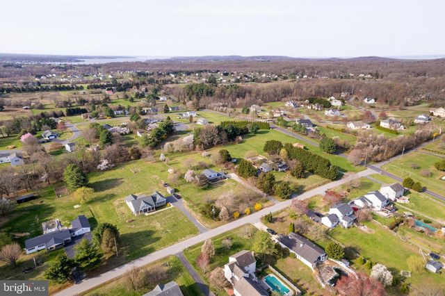 38 ELK RANCH PARK RD, Elkton, MD 21921