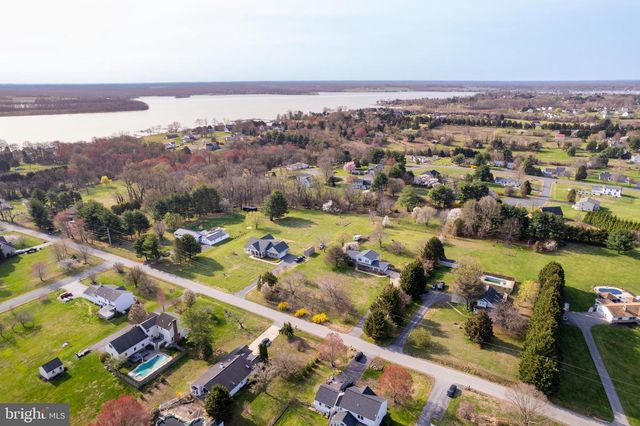 38 ELK RANCH PARK RD, Elkton, MD 21921