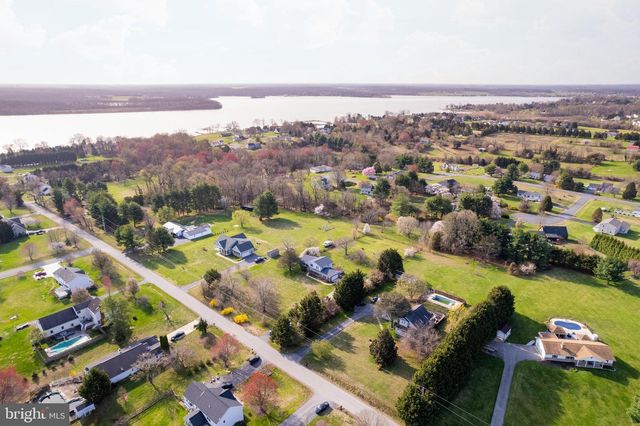 38 ELK RANCH PARK RD, Elkton, MD 21921