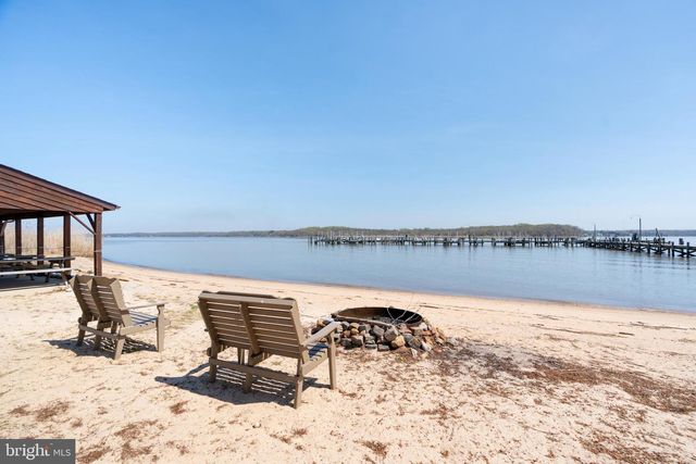 38 ELK RANCH PARK RD, Elkton, MD 21921