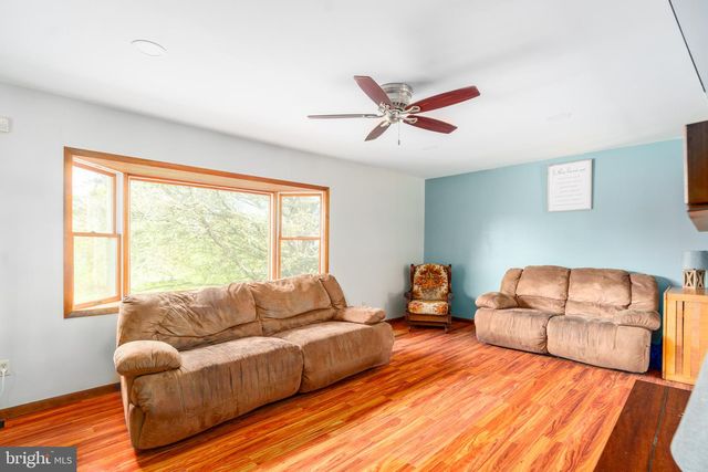 38 ELK RANCH PARK RD, Elkton, MD 21921