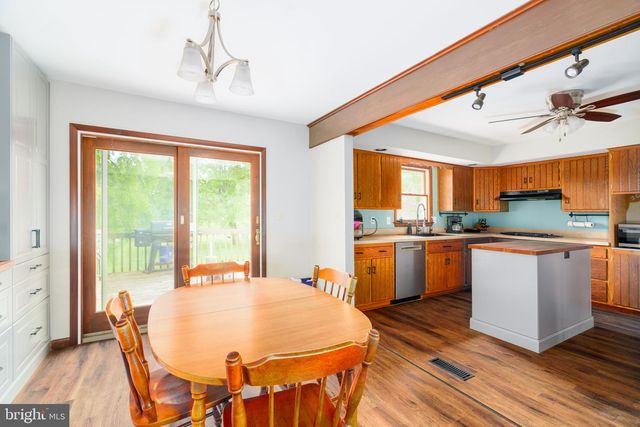 38 ELK RANCH PARK RD, Elkton, MD 21921