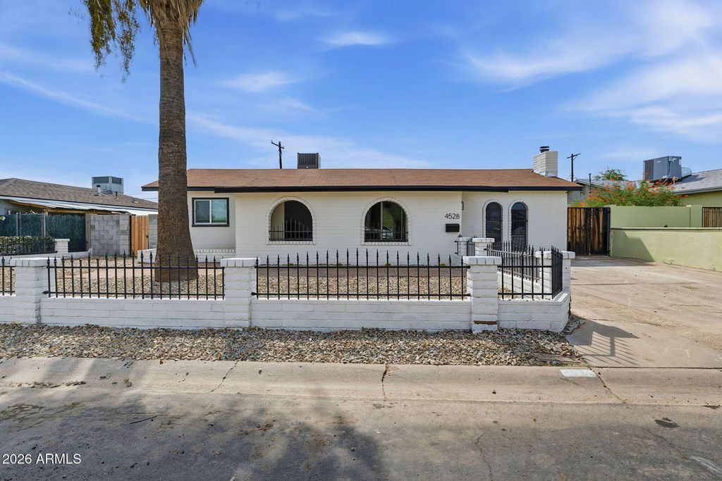 4528 N 50TH Avenue, Phoenix, AZ 85031