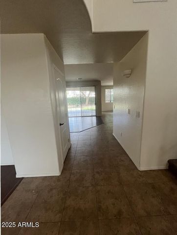 576 E JULIAN Drive, Gilbert, AZ 85295