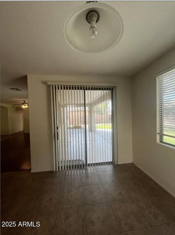 576 E JULIAN Drive, Gilbert, AZ 85295