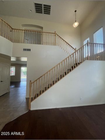 576 E JULIAN Drive, Gilbert, AZ 85295