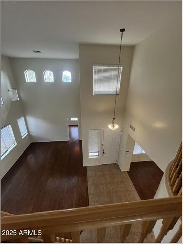 576 E JULIAN Drive, Gilbert, AZ 85295
