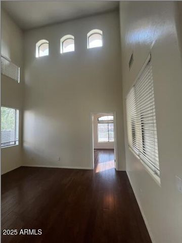 576 E JULIAN Drive, Gilbert, AZ 85295