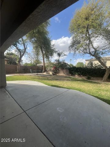576 E JULIAN Drive, Gilbert, AZ 85295