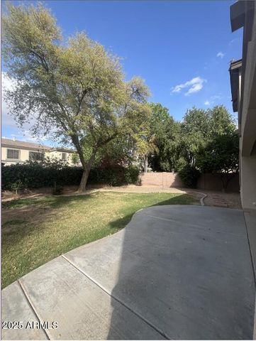 576 E JULIAN Drive, Gilbert, AZ 85295