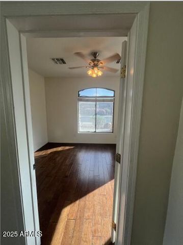 576 E JULIAN Drive, Gilbert, AZ 85295