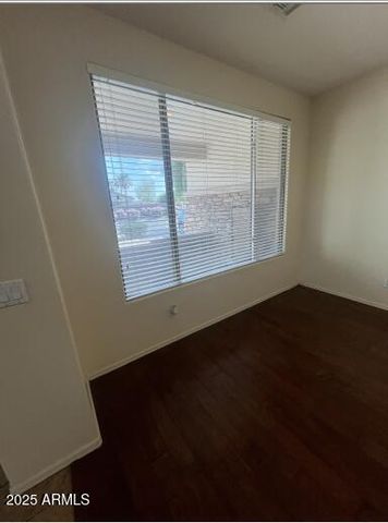576 E JULIAN Drive, Gilbert, AZ 85295