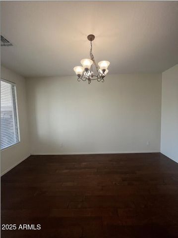 576 E JULIAN Drive, Gilbert, AZ 85295