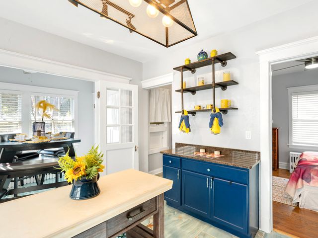 1926 Wisconsin Avenue, Berwyn, IL 60402