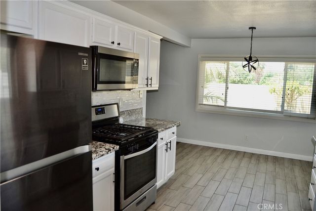 894 N Orange, Riverside, CA 92501
