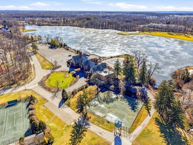 569 Atterbury Boulevard, Hudson, OH 44236