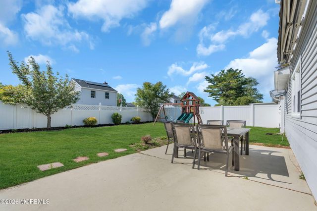 134 Pine Needle Street, Howell, NJ 07731