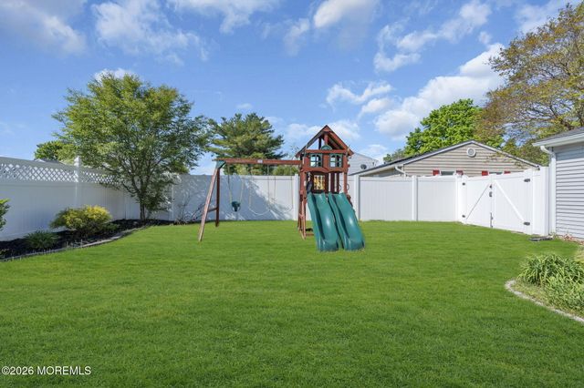 134 Pine Needle Street, Howell, NJ 07731