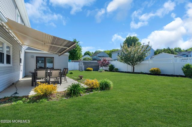 134 Pine Needle Street, Howell, NJ 07731