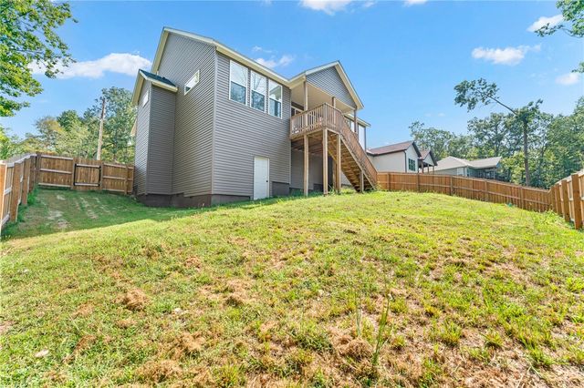 17 Dumfries Circle, Bella Vista, AR 72715
