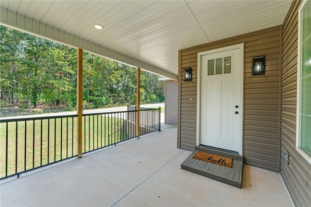 17 Dumfries Circle, Bella Vista, AR 72715