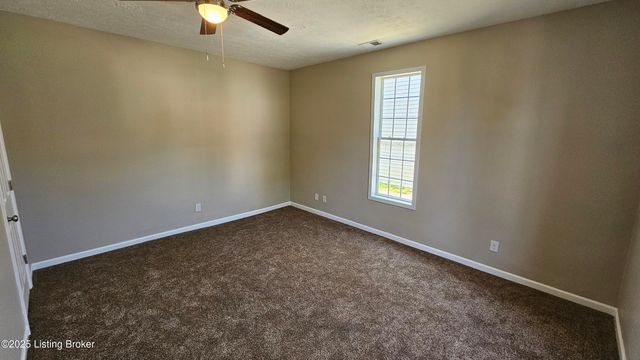 210 S Cedar Ave, La Grange, KY 40031