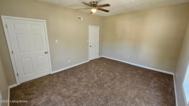 210 S Cedar Ave, La Grange, KY 40031