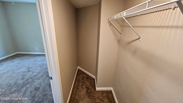 210 S Cedar Ave, La Grange, KY 40031