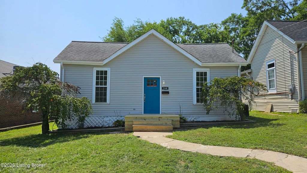 210 S Cedar Ave, La Grange, KY 40031