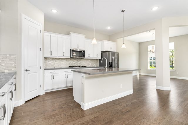 12261 Hesse Drive, Farmers Branch, TX 75234