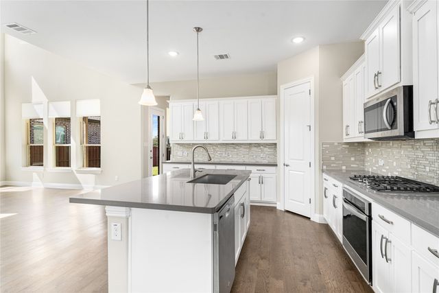 12261 Hesse Drive, Farmers Branch, TX 75234