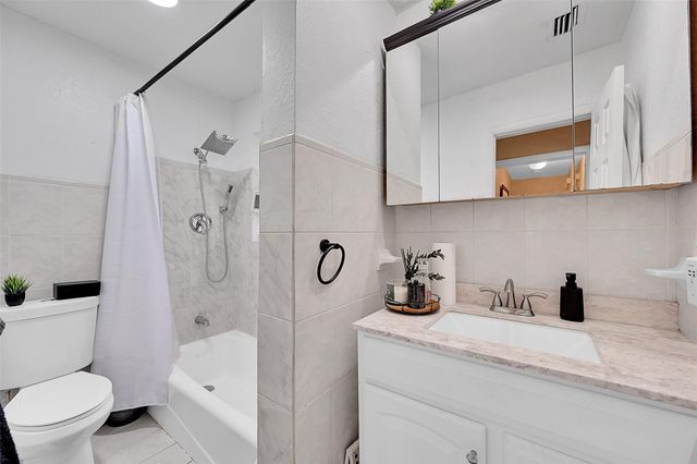 5991 NW 13th St, Sunrise, FL 33313