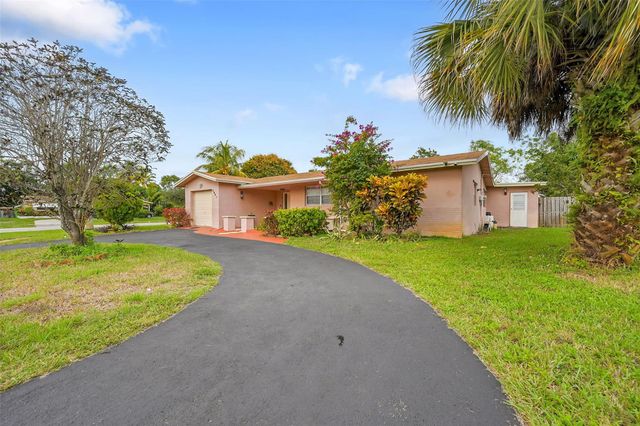 5991 NW 13th St, Sunrise, FL 33313