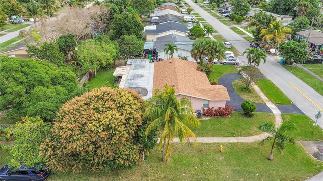 5991 NW 13th St, Sunrise, FL 33313