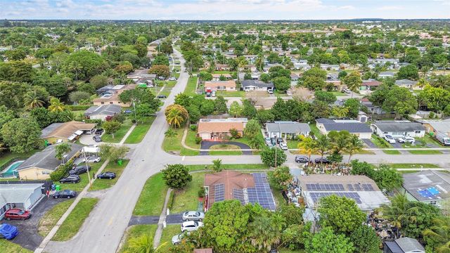 5991 NW 13th St, Sunrise, FL 33313