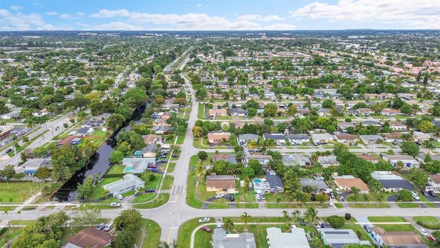 5991 NW 13th St, Sunrise, FL 33313