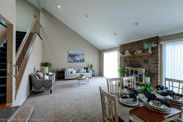 925 N Rosevere Avenue, Dearborn, MI 48128