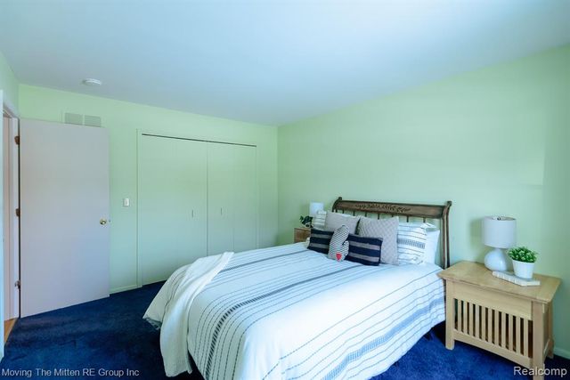 925 N Rosevere Avenue, Dearborn, MI 48128