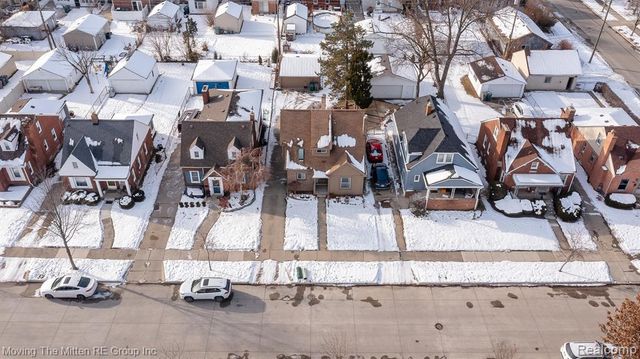 925 N Rosevere Avenue, Dearborn, MI 48128