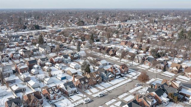 925 N Rosevere Avenue, Dearborn, MI 48128