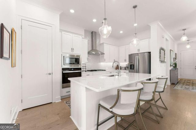 6838 Welcome Road, Flowery Branch, GA 30542