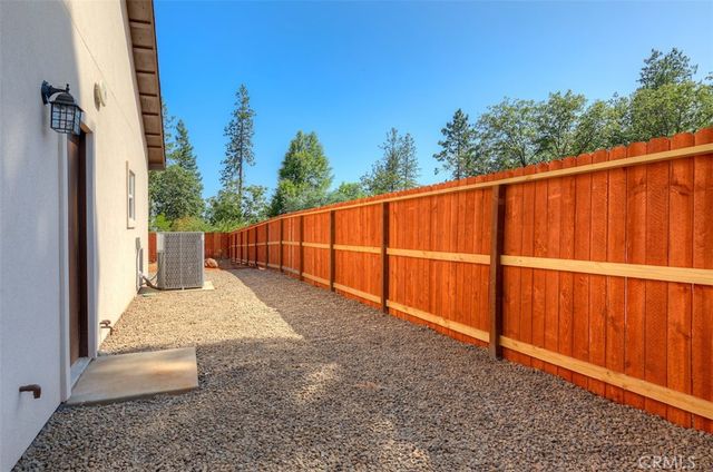 1910 Crandall Way, Paradise, CA 95969