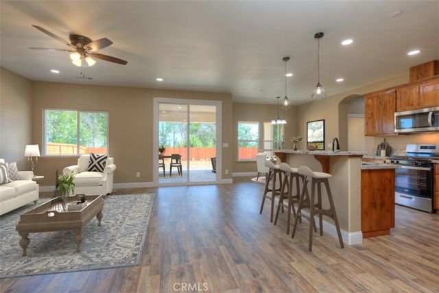 1910 Crandall Way, Paradise, CA 95969