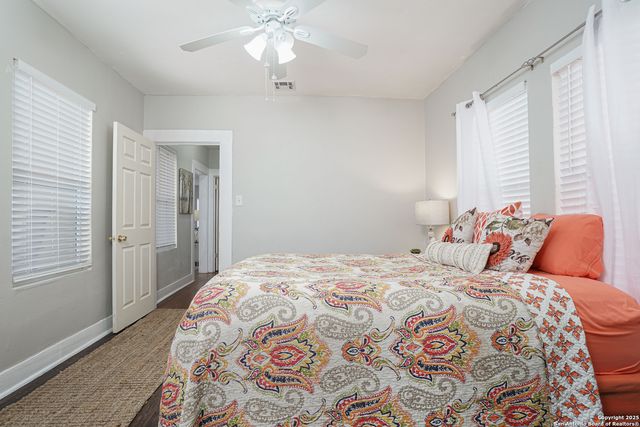 420 W Lullwood, San Antonio, TX 78212