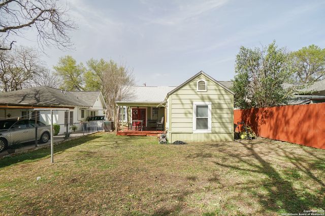 420 W Lullwood, San Antonio, TX 78212