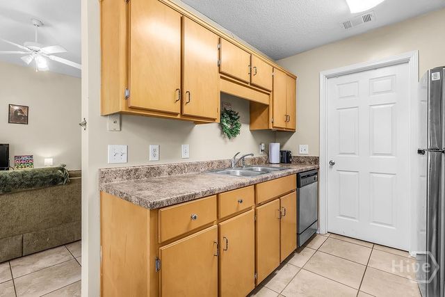 25 Escapade Lane, Savannah, GA 31405